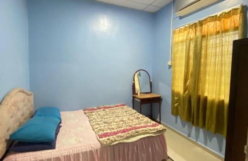 Kampung Padang Jambu Haus | Tanjung Pagar Homestay 3 Bilik Tidur, 2 Bilik Air