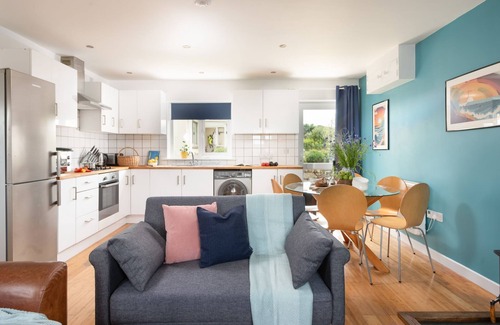 St. Buryan Haus | Tas Gwynn - a house that sleeps 4 guests in 2 bedrooms