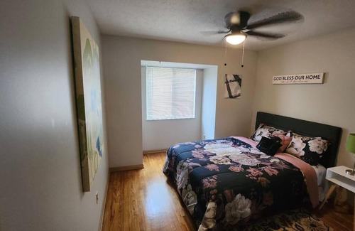 Euclid Haus | Tastefully Furnished 3bd @Euclid