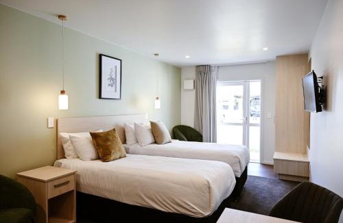 Manakau Hotel | Tatum