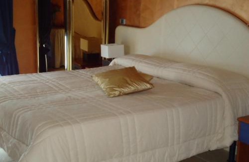 Casapulla Hotel | Tea Palace Hotel