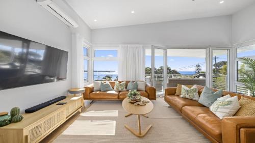Woolgoolga Haus | Tea Trees - Modern Townhouse, Village and Beach
