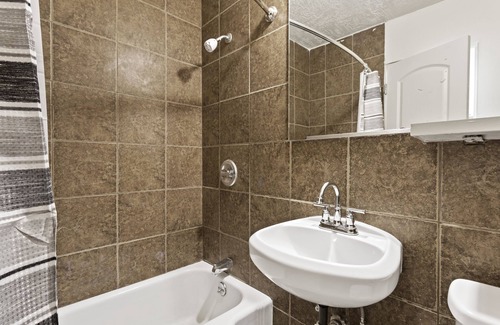 Ogden Hotel | Temple View Inn: Skiing & Downtown Delights Await!"