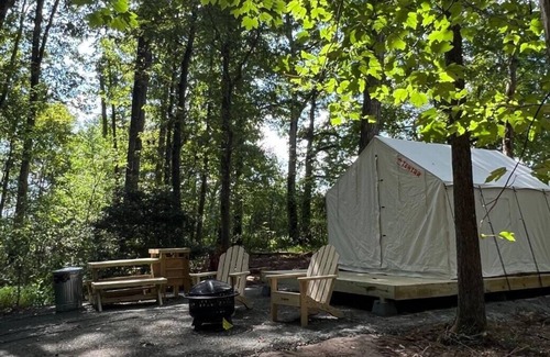 Unionville Wohnmobilvermietung | Tentrr Signature Site - Stuart's Skylark- The Camp at Dearsville