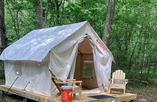 Ridge Wohnmobilvermietung | Tentrr Signature Site - Wander