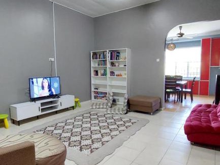 Bukit Baru Haus | Teratak Azhan Homestay