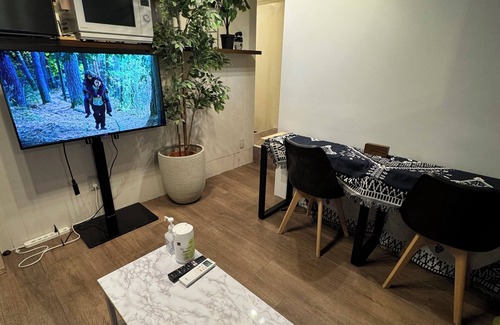 Nishi-Shinjuku Wohnung | Terrace, room with full kitchen. 3-minute walk from the station and within walking distance of the city center