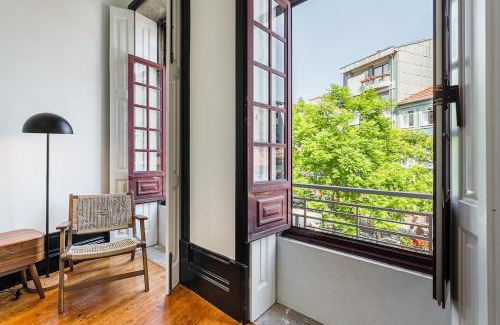 Uniao de Freguesias do Centro Wohnung | Terraced Apartment in the Heart of Porto - Free Parking