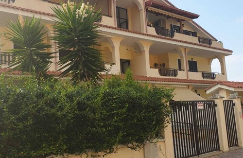 Pizzo Haus | Terraced house located in Marinella 200 meters from the sea