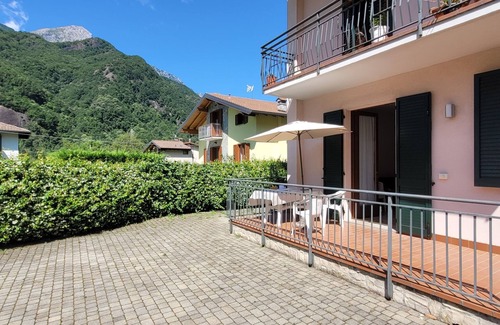 Introbio Wohnung | Terrazza Fucinetta - Zwei Schlafzimmer Wohnung, Schläft 6
