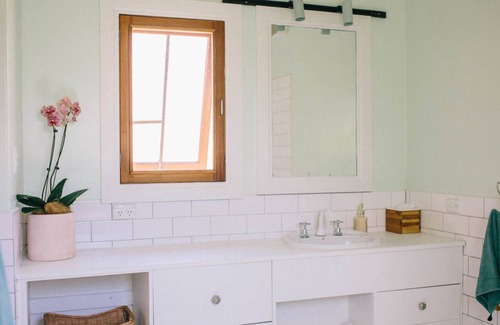 Upper Wakefield Haus | Terroir Auburn