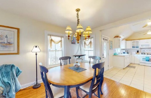 Buzzards Bay Haus | Walk to Onset Beach Gorgeous Victorian Home - Free Aug 21-28th!
