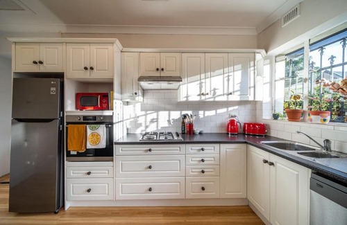 Parkside Haus | That 70s Cottage Parkside Cottage Backyard WiFi