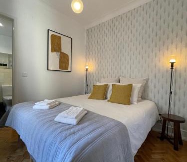 Sao Joao de Deus Haus | That Place For U - Suite Vintage