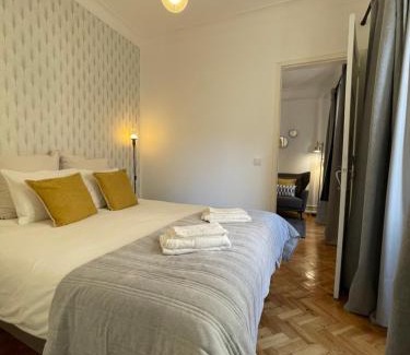 Sao Joao de Deus Haus | That Place For U - Suite Vintage
