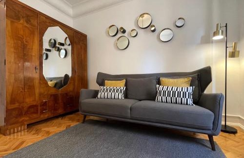 Sao Joao de Deus Haus | That Place For U - Suite Vintage