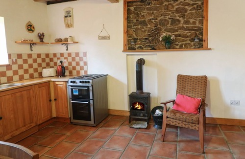 Moone Hütte | THE ABRAHAM, with open fire in Castledermot, County Kildare