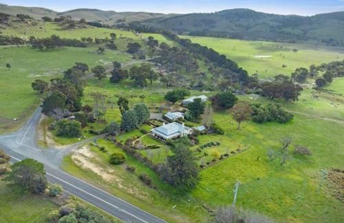 Tooborac Haus | The Acres of Tooborac Cottage