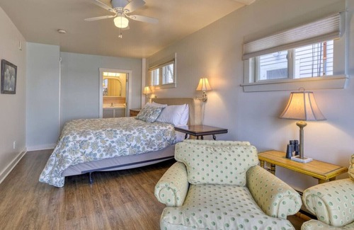 Stonington Hotel | The Angelique - Inn on the Harbor