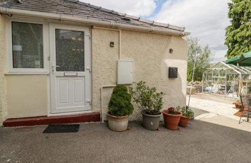 Yorkley Haus | The Annexe