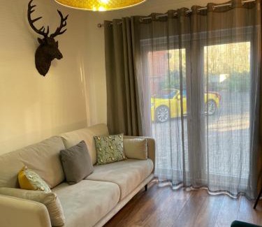 Cheltenham Haus | The Annexe @The Oaks