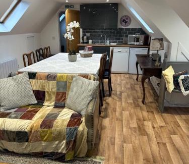 Crieff Wohnung | The Art Loft at Beechtrees, Crieff