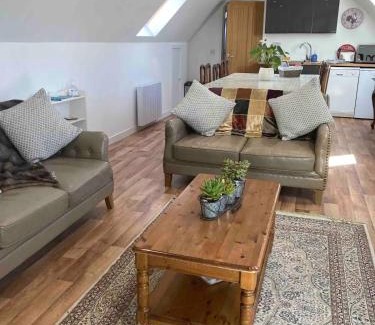 Crieff Wohnung | The Art Loft at Beechtrees, Crieff