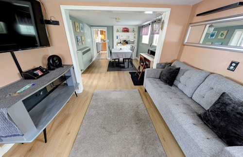 Irving Park East Wohnung | North-Side von Chicago in der Nähe von Wrigley