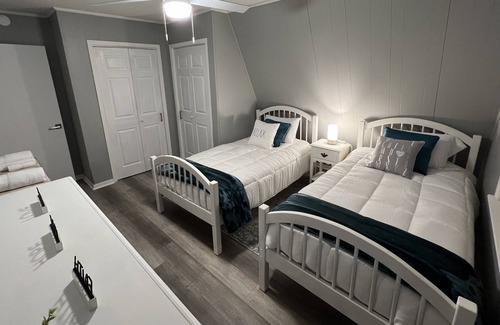 Samantha Haus | The Bama Gathering Place on Lake Tuscaloosa