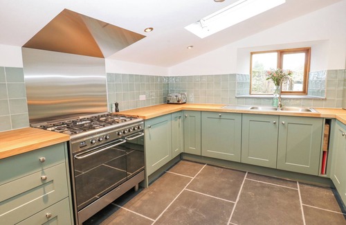 Yockenthwaite Haus | THE BARN AT AMELIA'S KITCHEN, pet friendly, with a garden in Settle