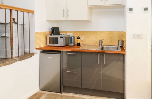 Sowerby Bridge Hütte | THE BARN AT CROW HILL SHAW FARM, romantic in Sowerby Bridge