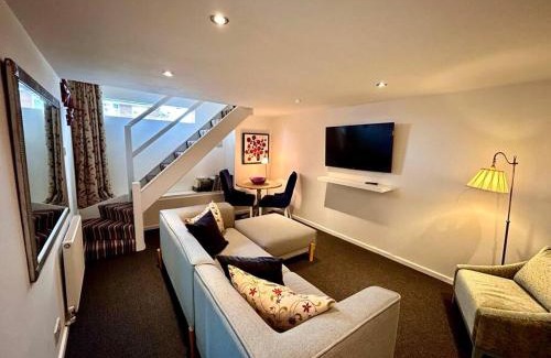 Dursley Haus | The Barn by MaisonPro