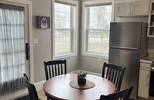 Eau Claire Wohnung | The Barron Historic Eau Claire Home