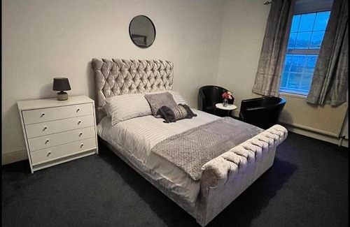 Tredegar Hotel | The Belle Vue Through The Looking Glass