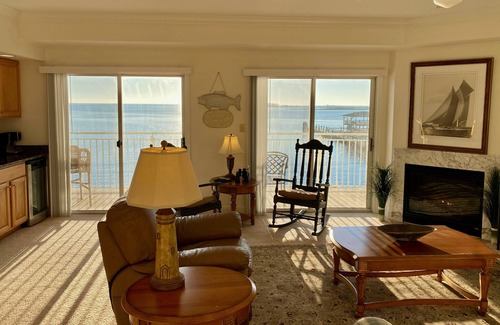 Crisfield Eigentumswohnung | The Best View in the Blue Crab Capital of the World!