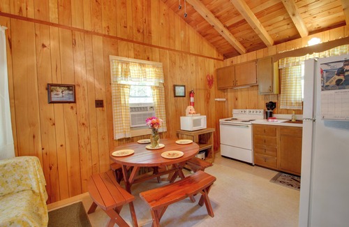 Raymond Kabine | Raymond Getaway w/ Private Beach & Boat Dock!