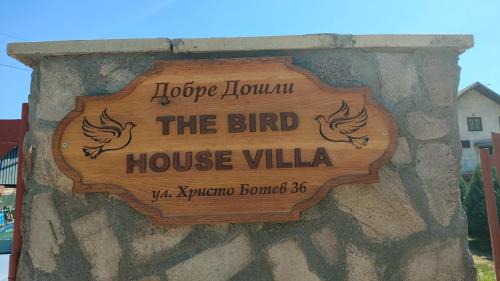 Pernik Haus | The Bird Villa