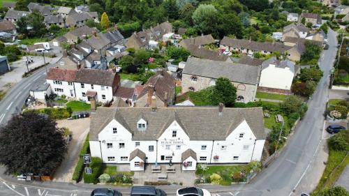 Dursley Hotel | The Black Horse Inn