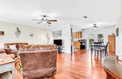 Florida Shores Haus | The Blue Pearl