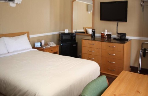 Machias Hotel | The Bluebird Motel