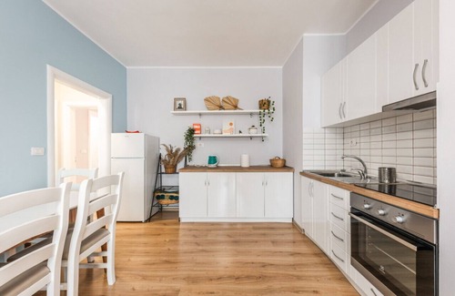 Shkoder Wohnung | The Bohemian Pad by PikHost