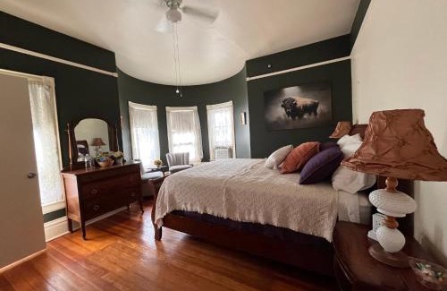 Buffalo Hotel | The Boho Buffalo Inn