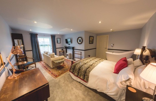 Bridgwater Hotel | The Bower Inn