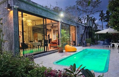 Phrom Khiri Haus | The Box Promkiri (เดอะบ๊อค พรหมคีรี)