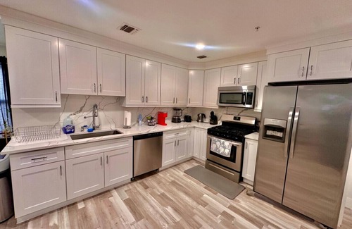 Paterson Wohnung | The Brand New Suite: 2BR with Parking