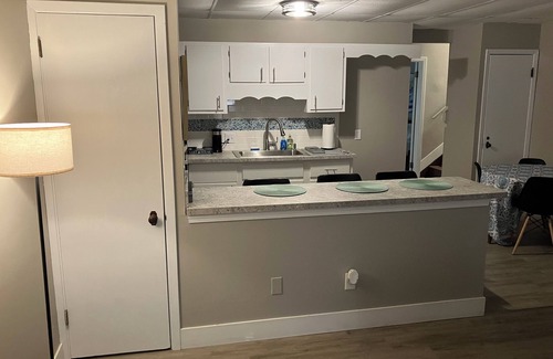 Fairport Harbor Wohnung | The Breakwall Suite!