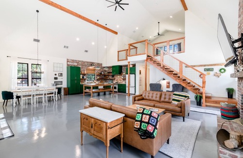 Georgetown Haus | The Broken Tree Ranch: Barnhouse in the Woods with Pool & RV hook-up