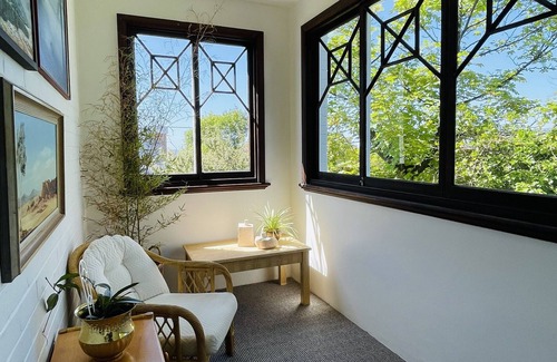 North Hobart Wohnung | The Brutus - Location + Art Deco+ Spacious