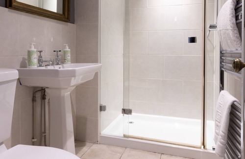 Stamford Bed & Breakfast | The Bull And Swan
