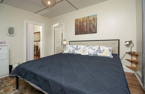 South Green Wohnung | The Bushnell Suite C2 CURRENT Upgrades are Underway Daily!